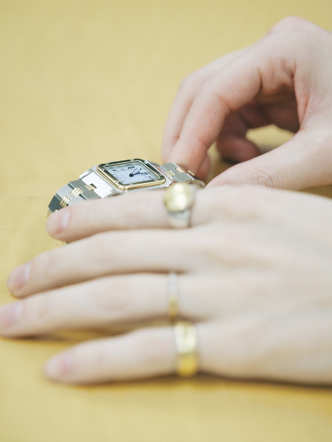 オシャレな人が買ってよかったカルティエの腕時計 4