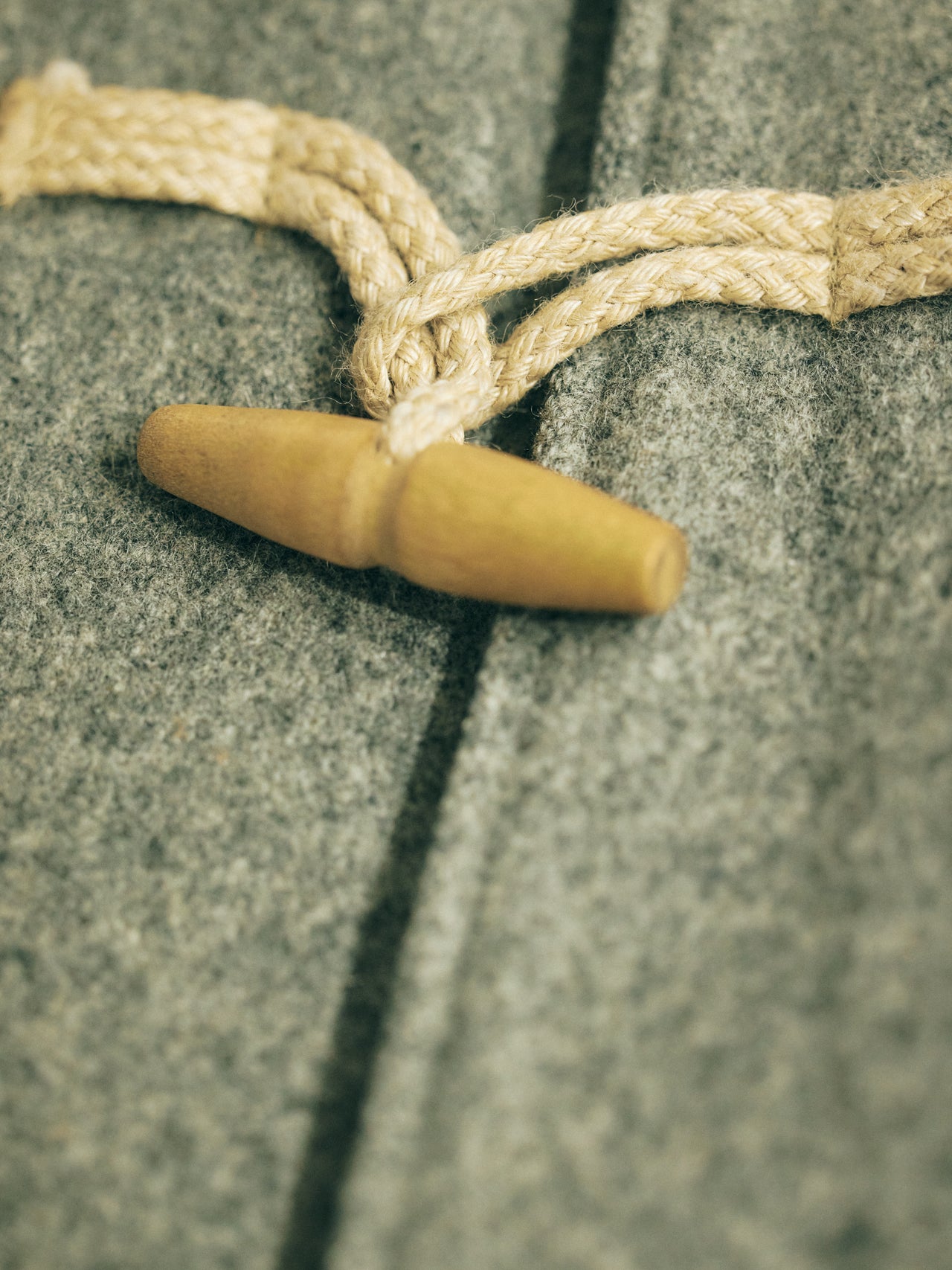 オシャレな人が買ってよかった〈Polo Ralph Lauren〉のダッフルコートのトグル