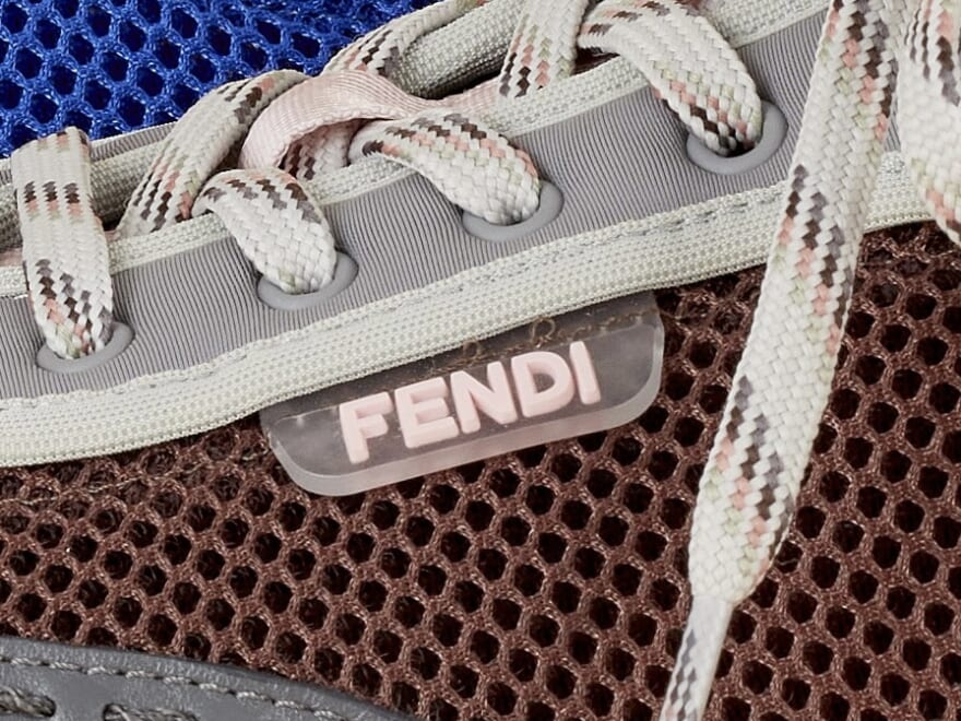 「フェンディ」が最注目薄底スニーカー「フェンディ フィット」の新色を発表!