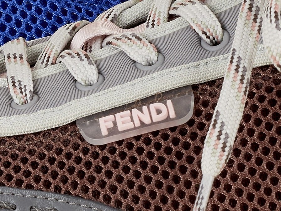 「フェンディ」が最注目薄底スニーカー「フェンディ フィット」の新色を発表！