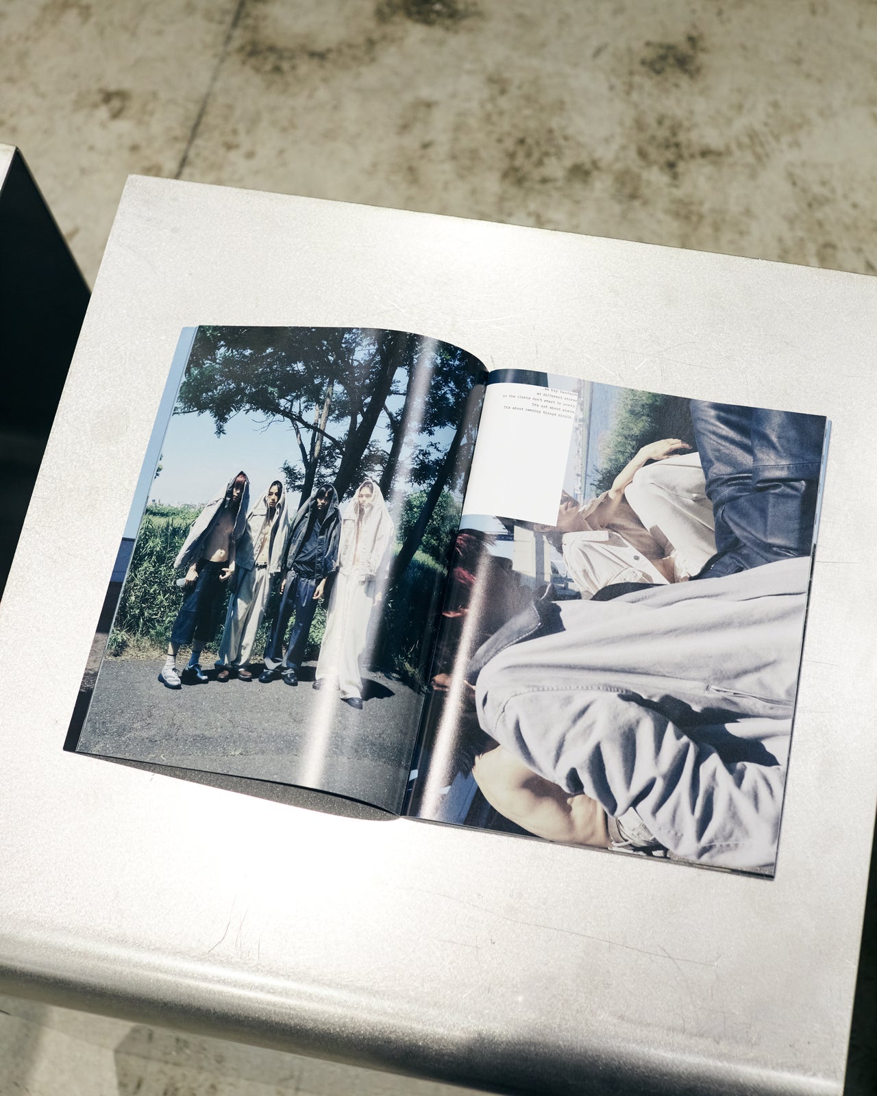 VEIN2026年春夏コレクションで配布されたZINEの中面