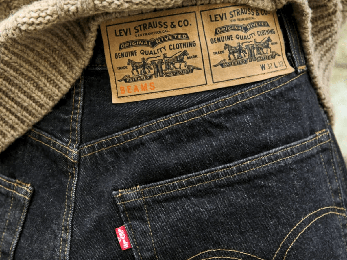 やっぱり“黒”が頼りになる。おしゃれメンズの「黒デニム」コーデ12選。リーバイス®、シュプリーム、ディーゼル...即実践したい正解着こなしは？