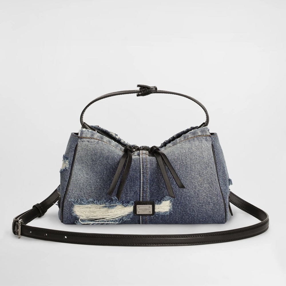 ドルチェ＆ガッバーナのデニム素材のバッグ「ヴィットリア」