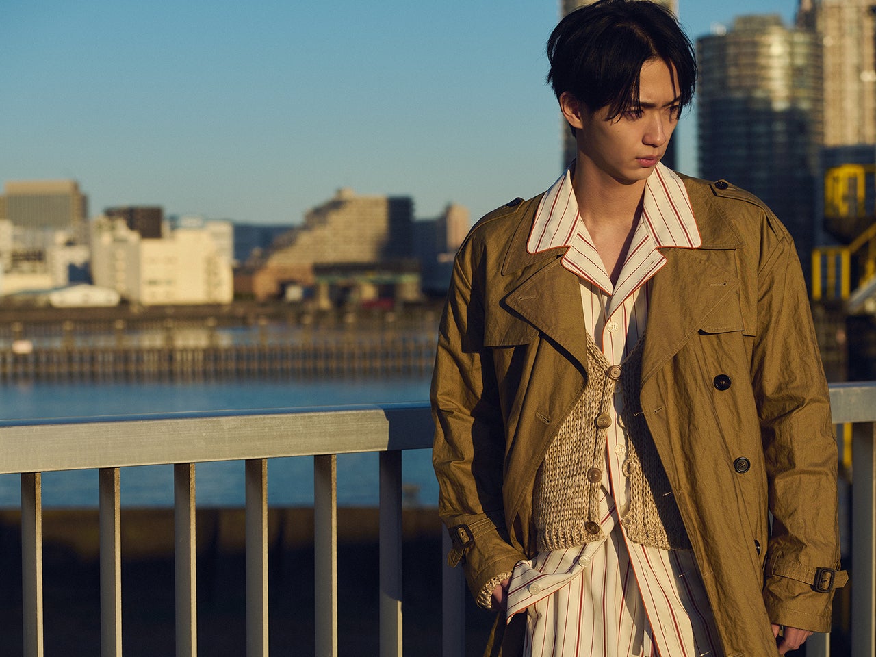 ドルチェ＆ガッバーナの春コレクション、野村康太がまとう贅沢なパジャマミックス