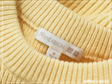 春はこの色が流行る。「ユニクロコラボ」な好印象ニットはUNIQLO and JW ANDERSON。[編集者の愛用私物 #308]