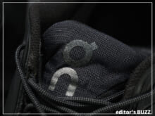 愛用「On（オン）」。みんながイイって言うから買ってみた！疲れないと噂の防水黒スニーカーはアウトドアムードが大正解。[編集者の愛用私物 #319]