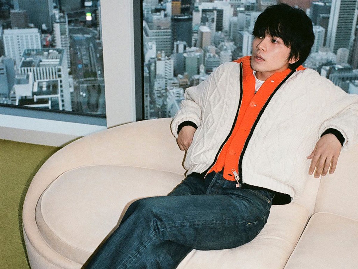 北村匠海が代官山に誕生した「ディオール バンブー パビリオン」に向かう様子をDior公式ユーチューブにて公開中！