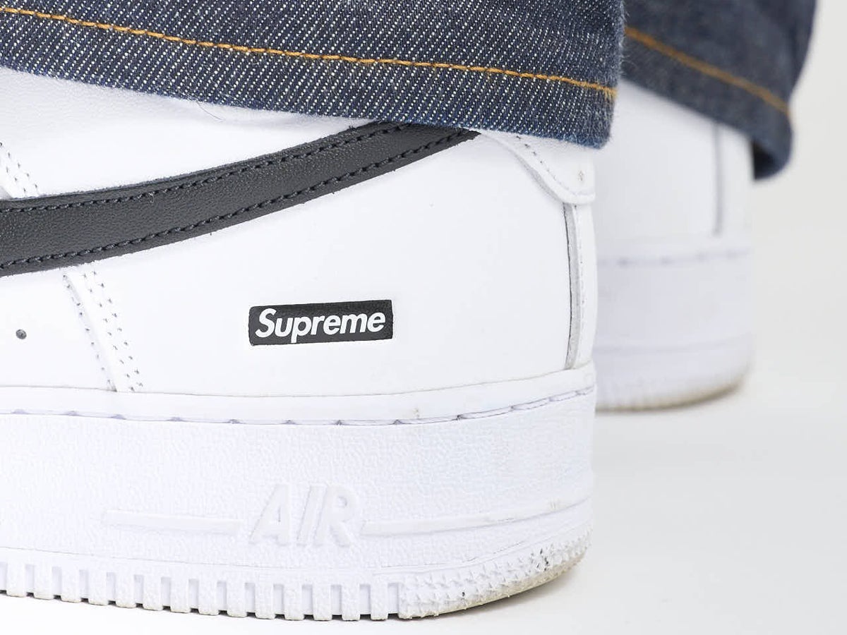 「白いナイキ」こそ絶対的な信頼感。買ってよかった愛用スニーカーと正解着こなし６選！コラボもクラシックも大人の抜け感が合言葉！