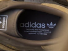 いまオシャレな人の「アディダス」は“大人カラー”！激レアコラボからガゼルまで買ってよかったスニーカー３選。【adidas Originals】