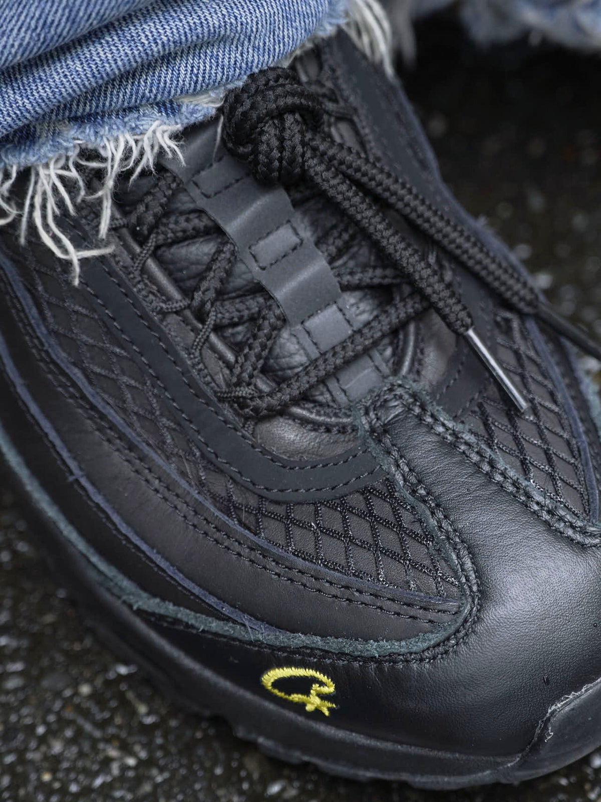 ナイキ×Corteiz コラボスニーカー アッパー