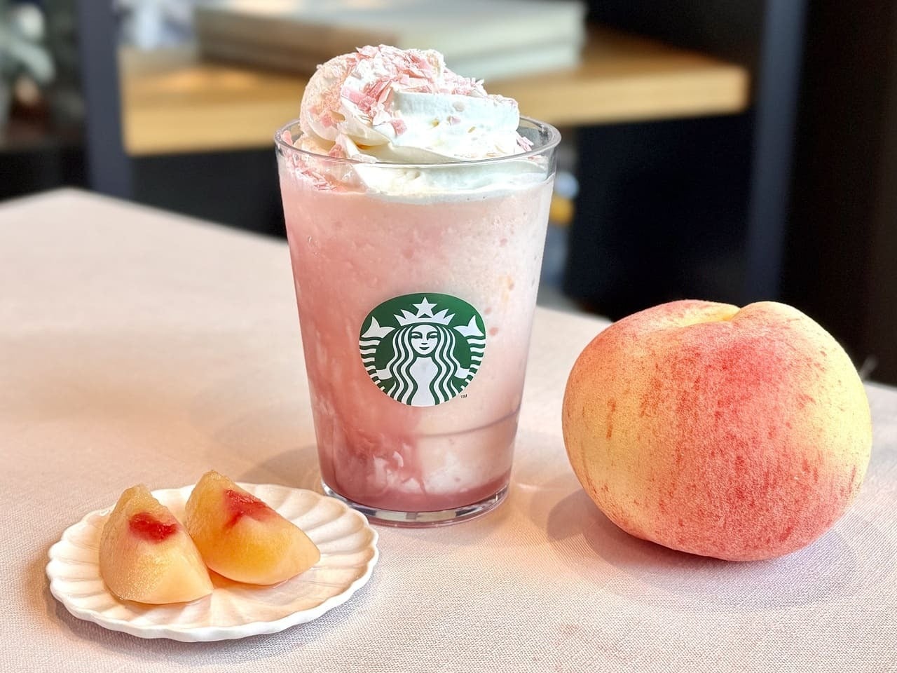 スタバ新作SAKURA「桜 咲くよ 白桃 フラペチーノ&reg;」