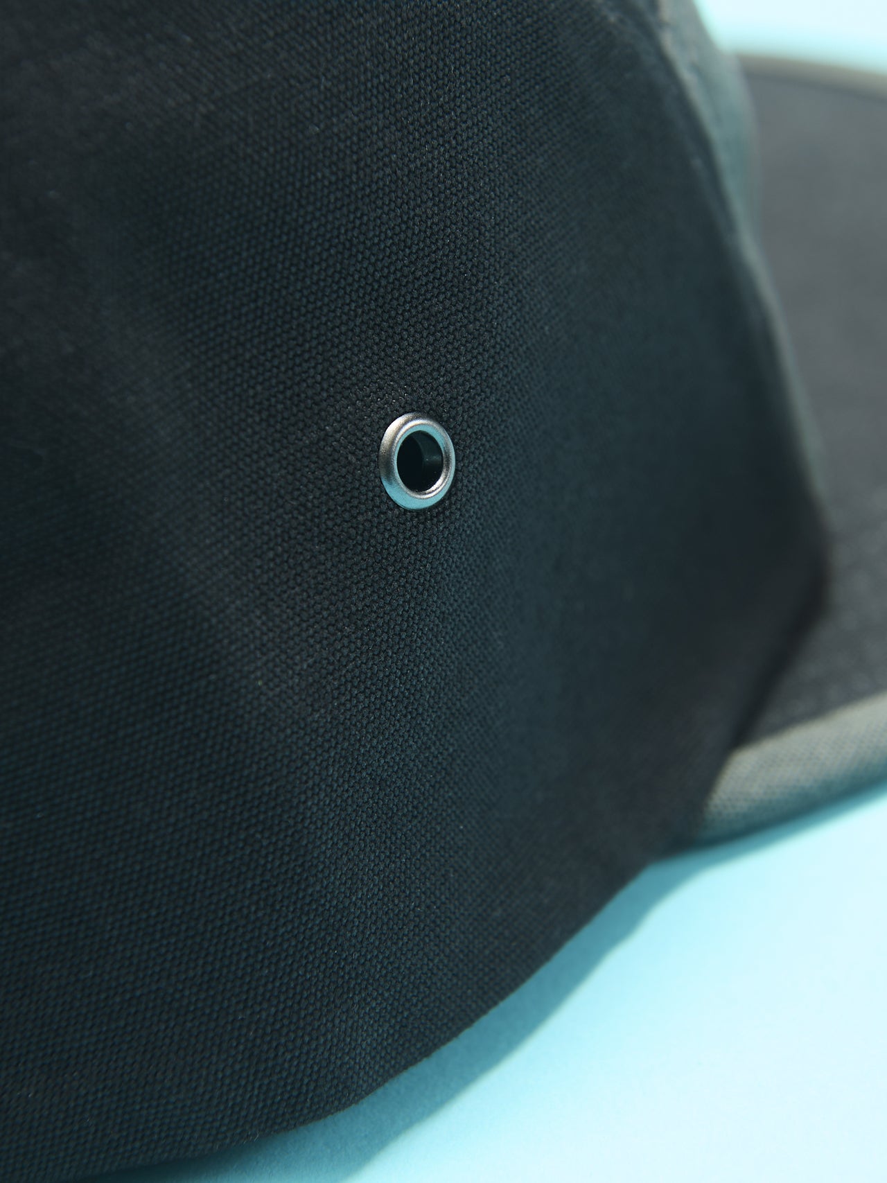 パタゴニアのグラフィック・マクルーア・ハット キャップのハトメ