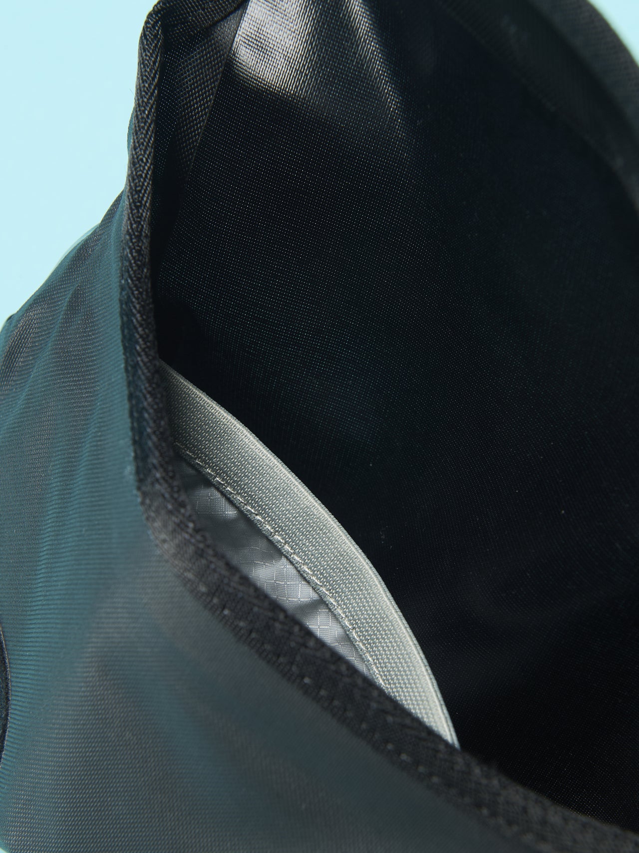 モンベルのドライショルダー S バッグのメインコンパートメント