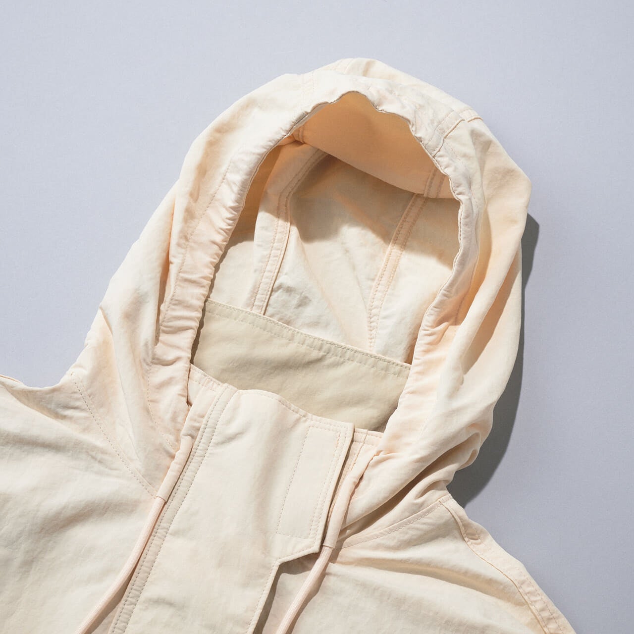 エディター愛用の「パタゴニア」の春アウター／スカイセイル・ジャケットのフード