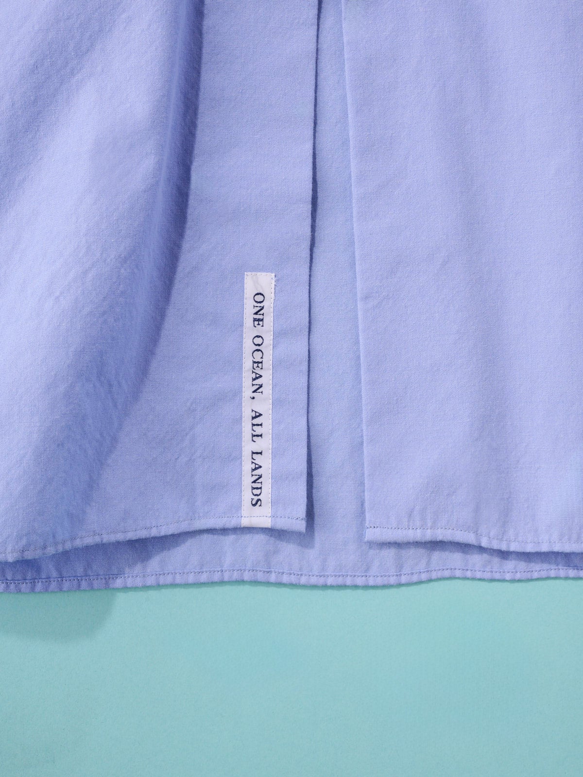 オシャレな人が買ってよかった「ナナミカ」のシャツ／Regular Collar Wind S/S Shirt の裾ラベル