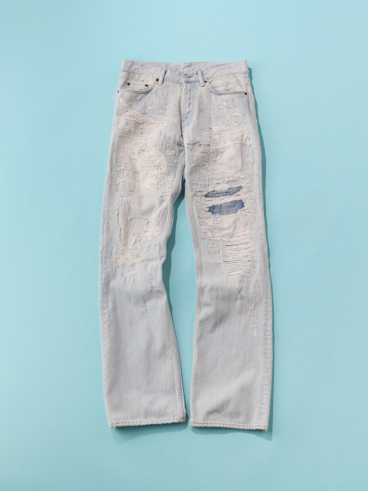 オシャレな人が買ってよかった「アクネ ストゥディオズ」のデニム／Mended Jeans 2010M