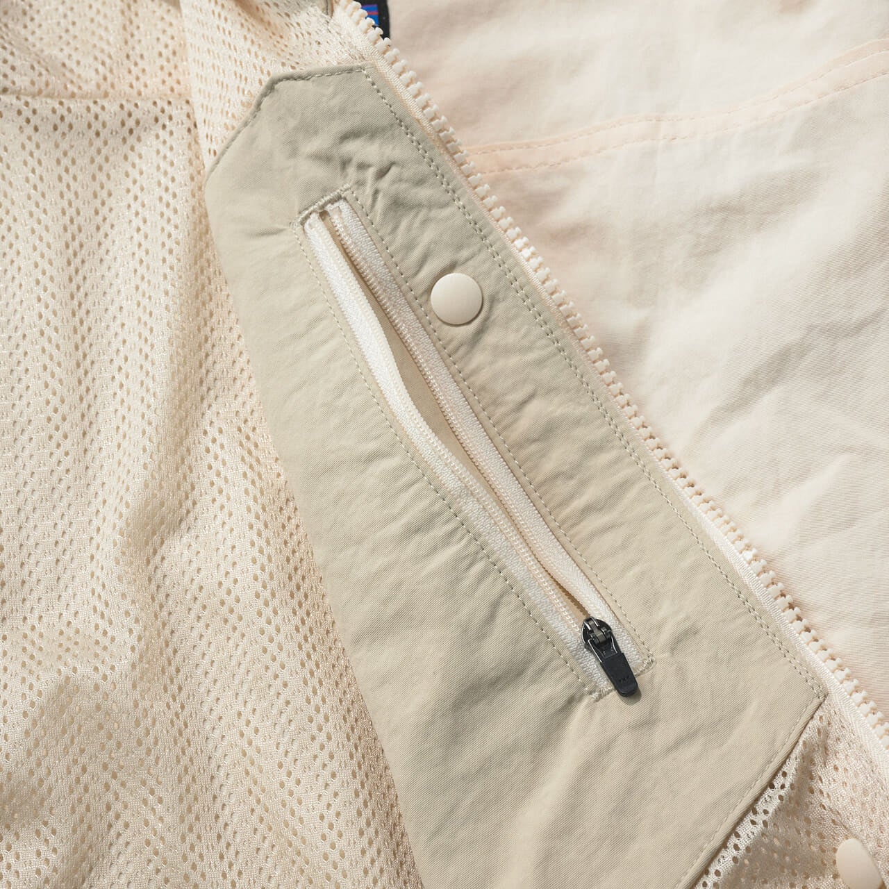 エディター愛用の「パタゴニア」の春アウター／スカイセイル・ジャケットの裏地ポケット