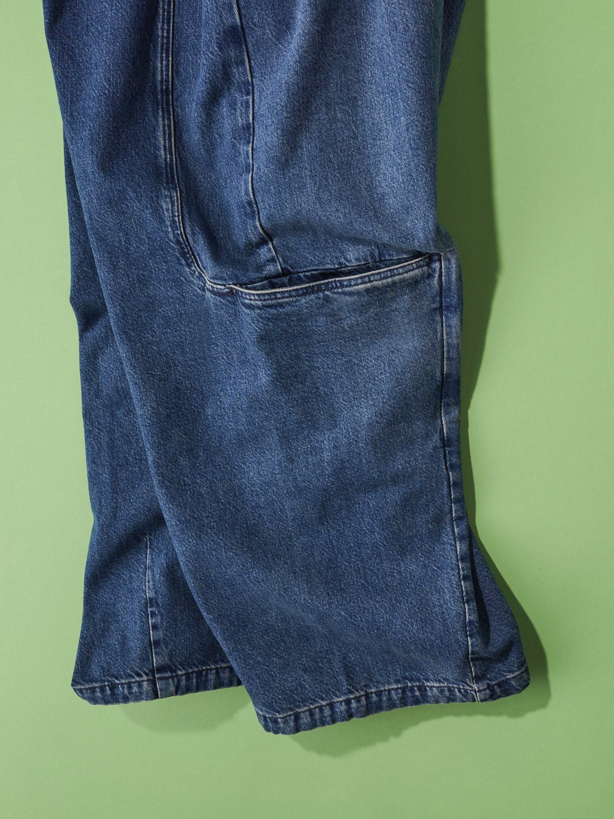 オシャレな人が買ってよかった「セブンス」 &times;「 ビームスT」のデニム／別注 デニムパンツの裾２