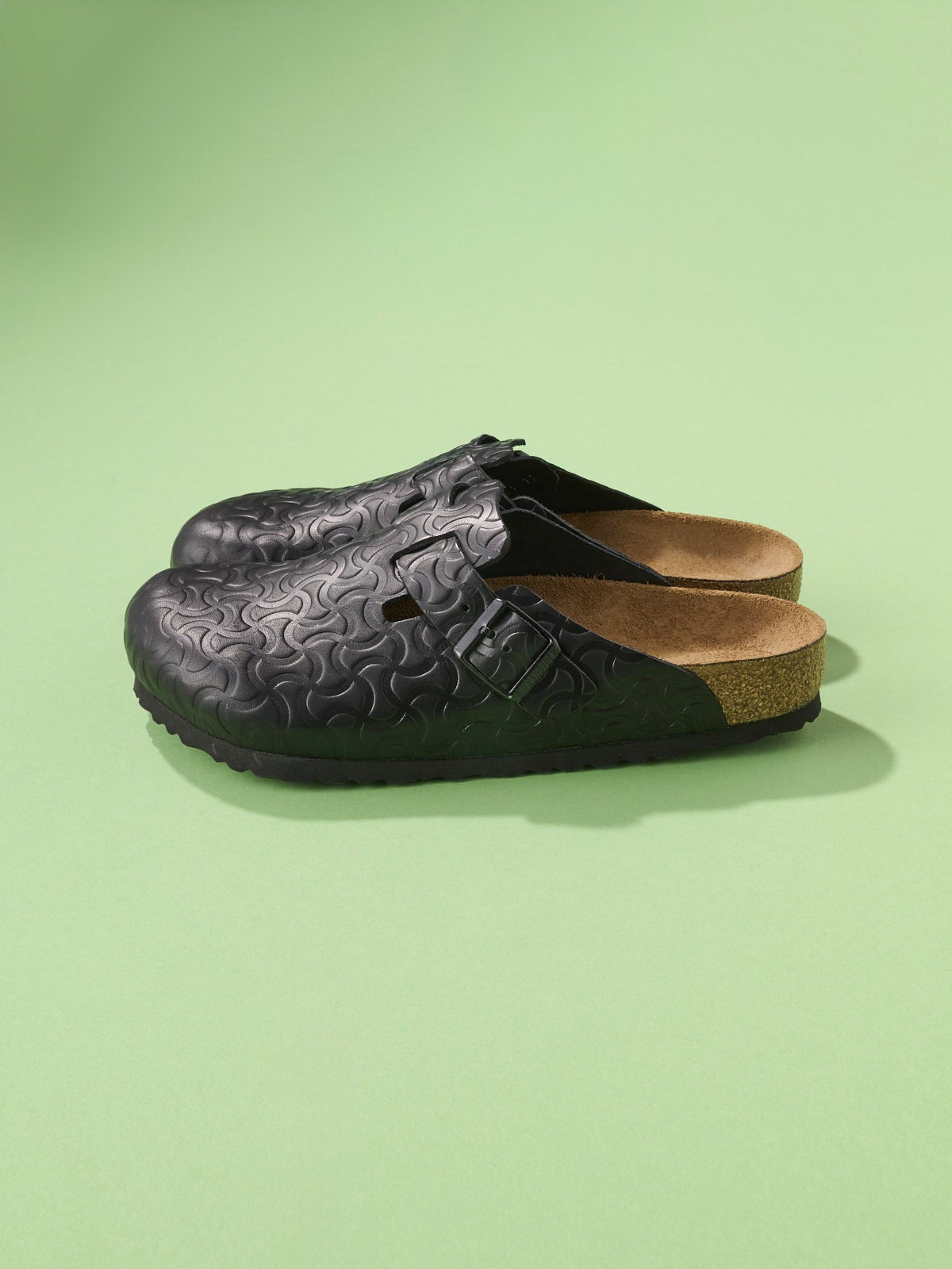 オシャレな人が買ってよかった「ビルケンシュトック」&times;「ビームス」のサンダル 別注 ボストンのサイド