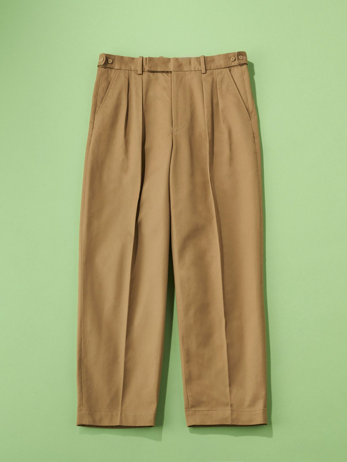 オシャレな人が買ってよかった「DAKS」×「Scye」のコラボパンツ/DAKS TOP Trousers Chin