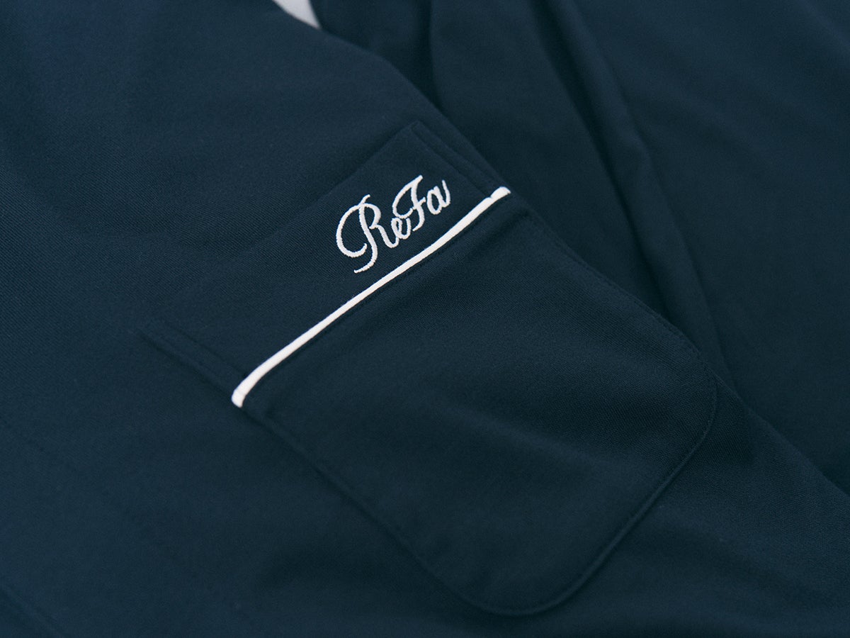 リファ バイタルウェアのモイストスムース スタンドカラースリープウェア/MEN［一般医療機器］のロゴ