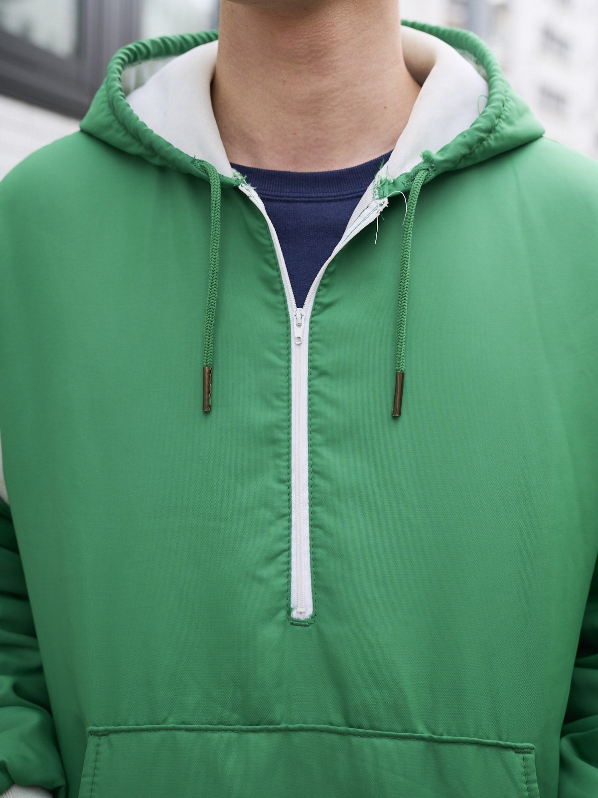 古着のジャケット 首元寄り