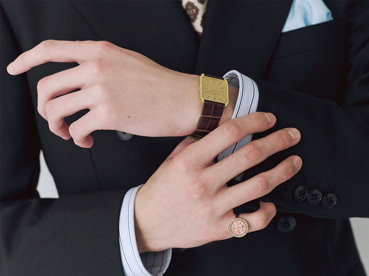 ウィズダム ツールのスーツコーデ・手元の寄り