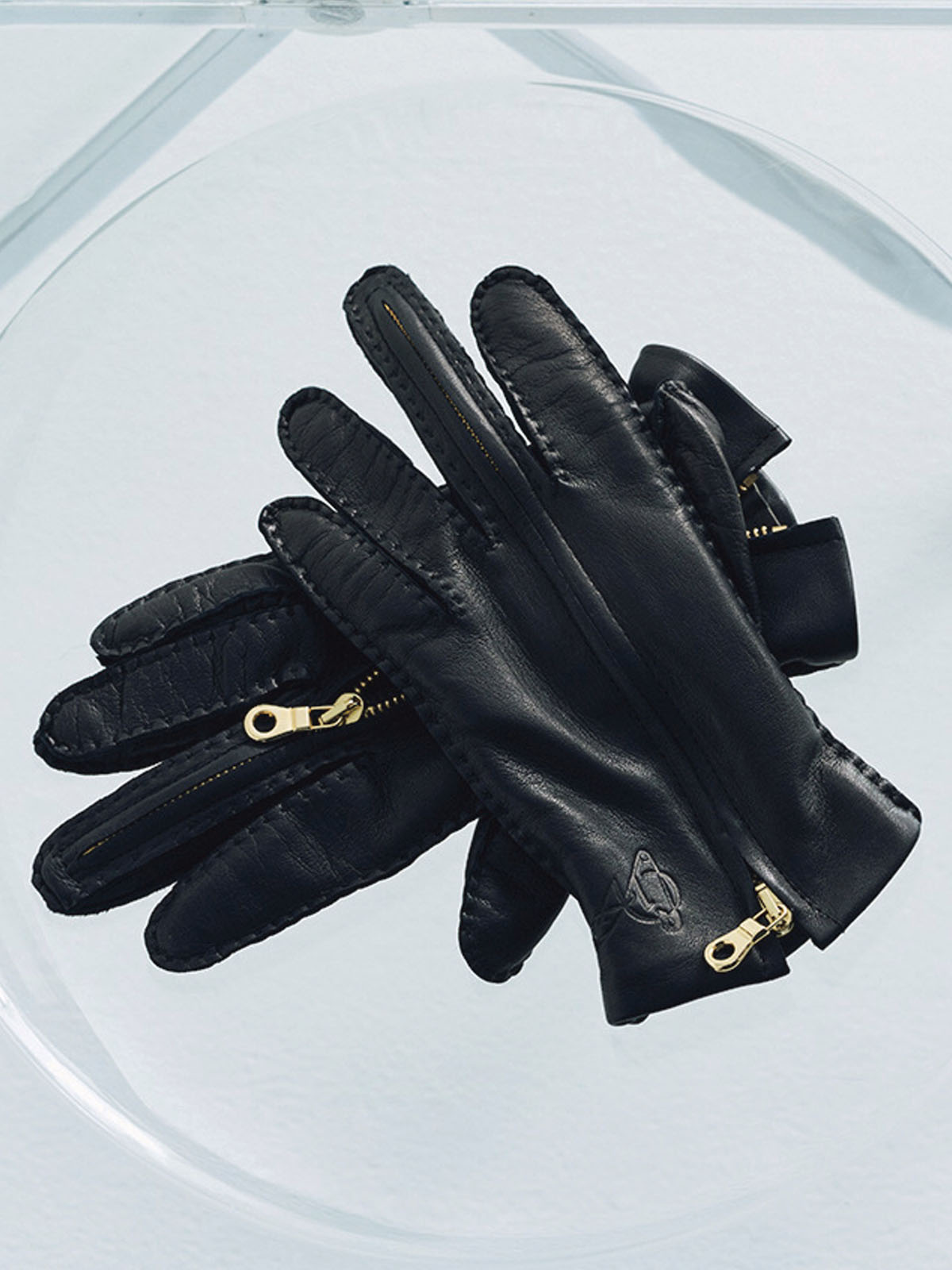 WOBURN WALKのグローブ