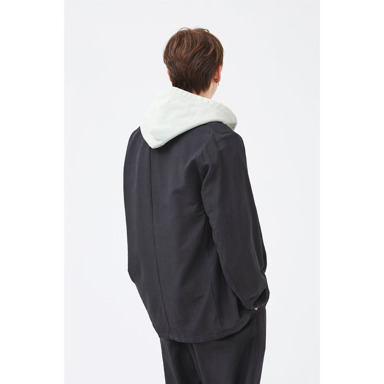 春の注目トレンドは眉上バング。いつものショートに差をつけよう