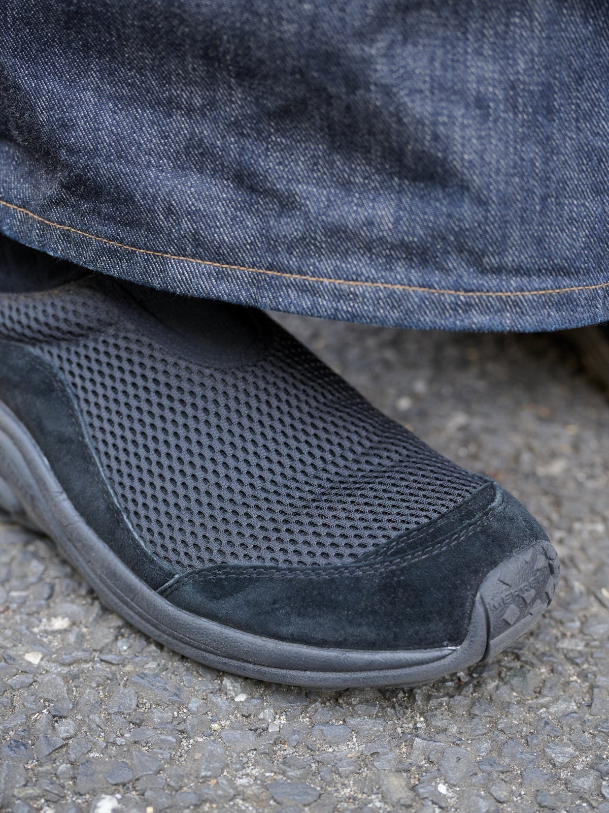 メレルのスニーカーのトゥ