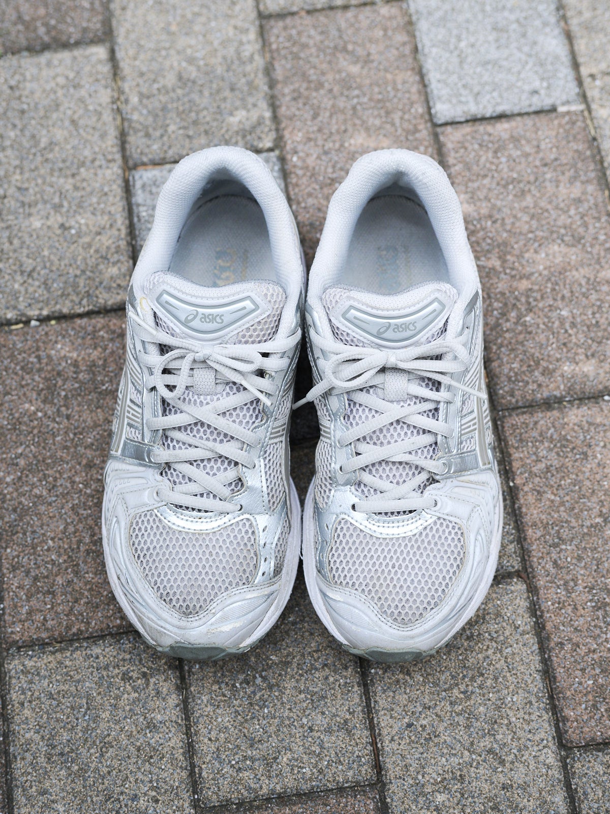 アシックス ゲルカヤノ 全体