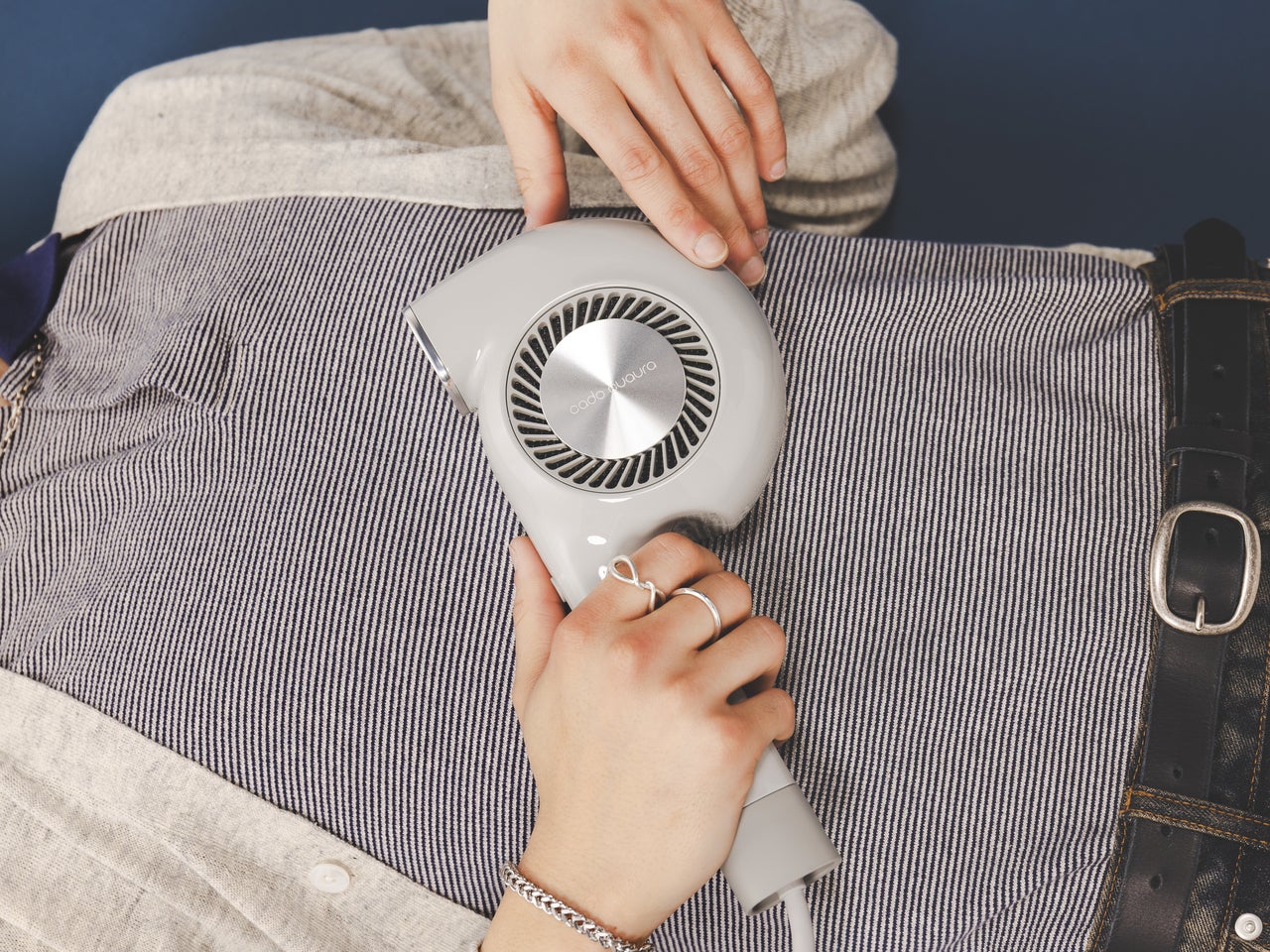 ノーズレスでおしゃれなカドーのドライヤー