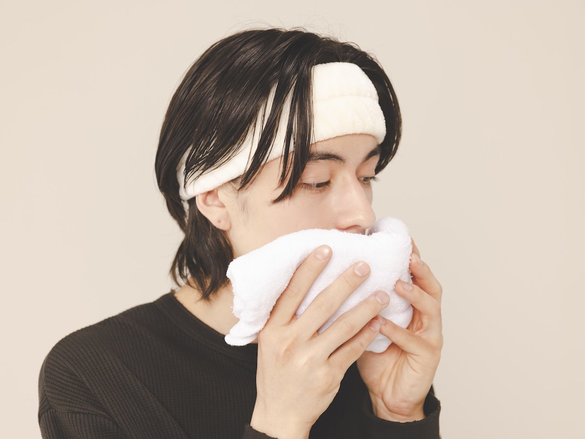 STEP１：「蒸しタオル」で、髭を軟化させる イメージ画像