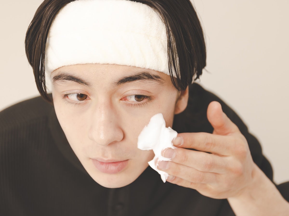 STEP２：「シェービング剤」で肌を守る　イメージ画像