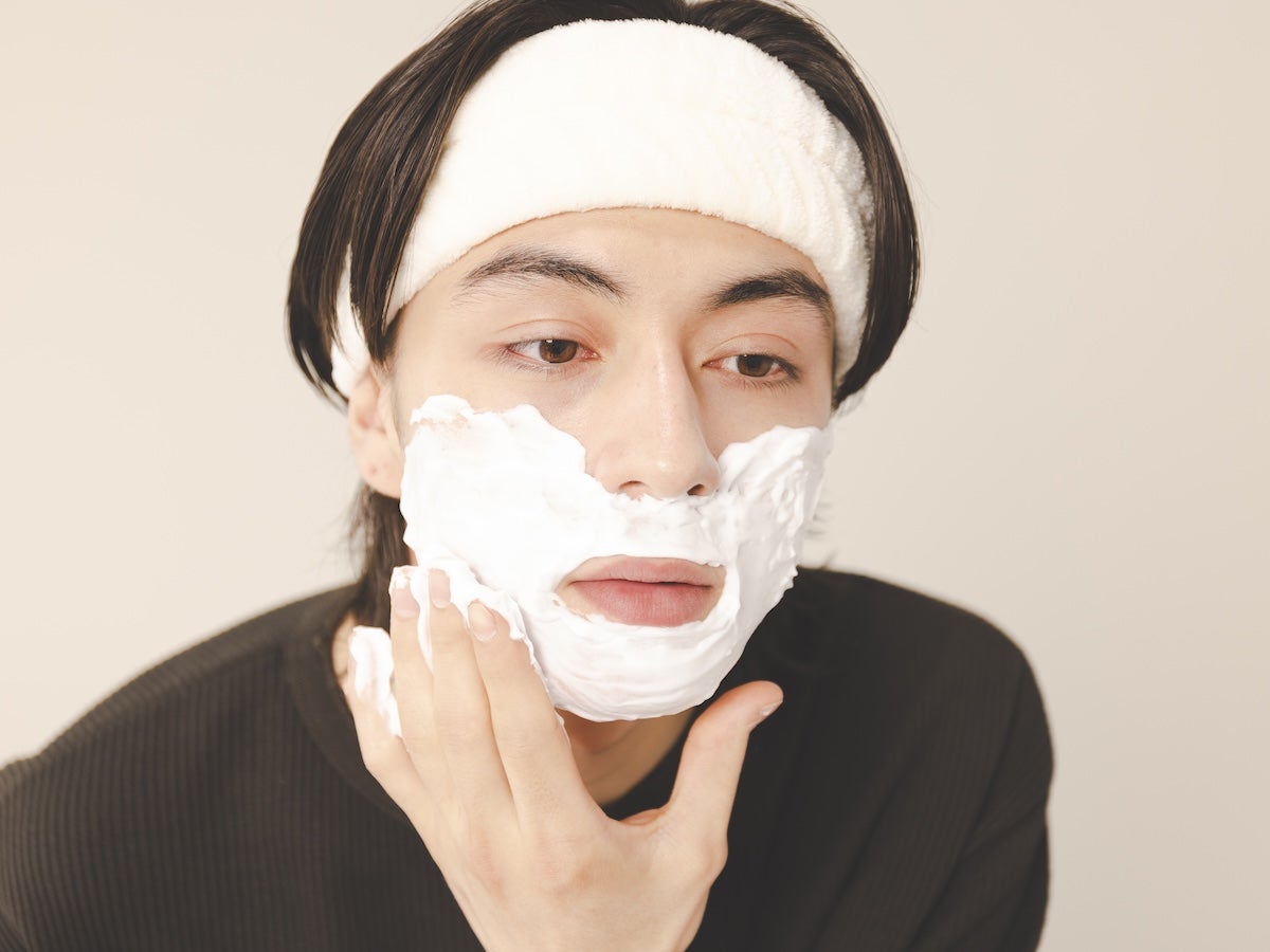 STEP２：「シェービング剤」で肌を守る　　イメージ画像