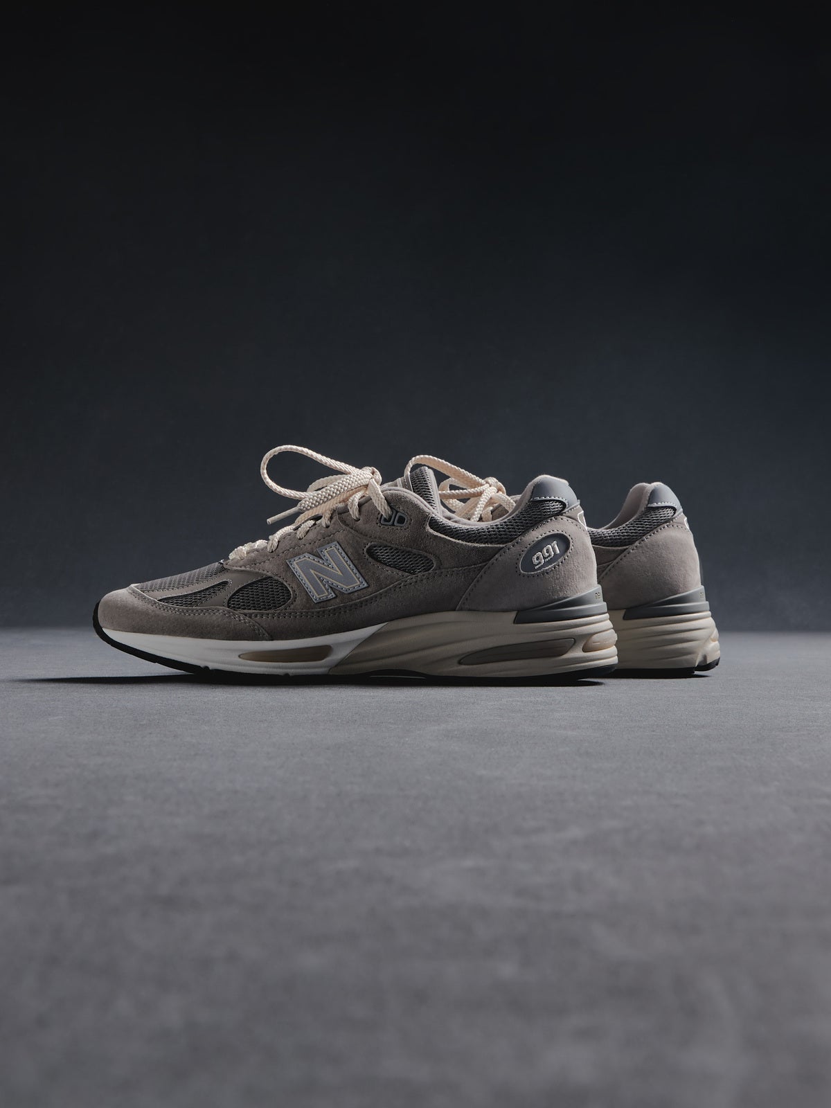Kith 101 & New Balance Made in UK 991v2 - Moonrock 4