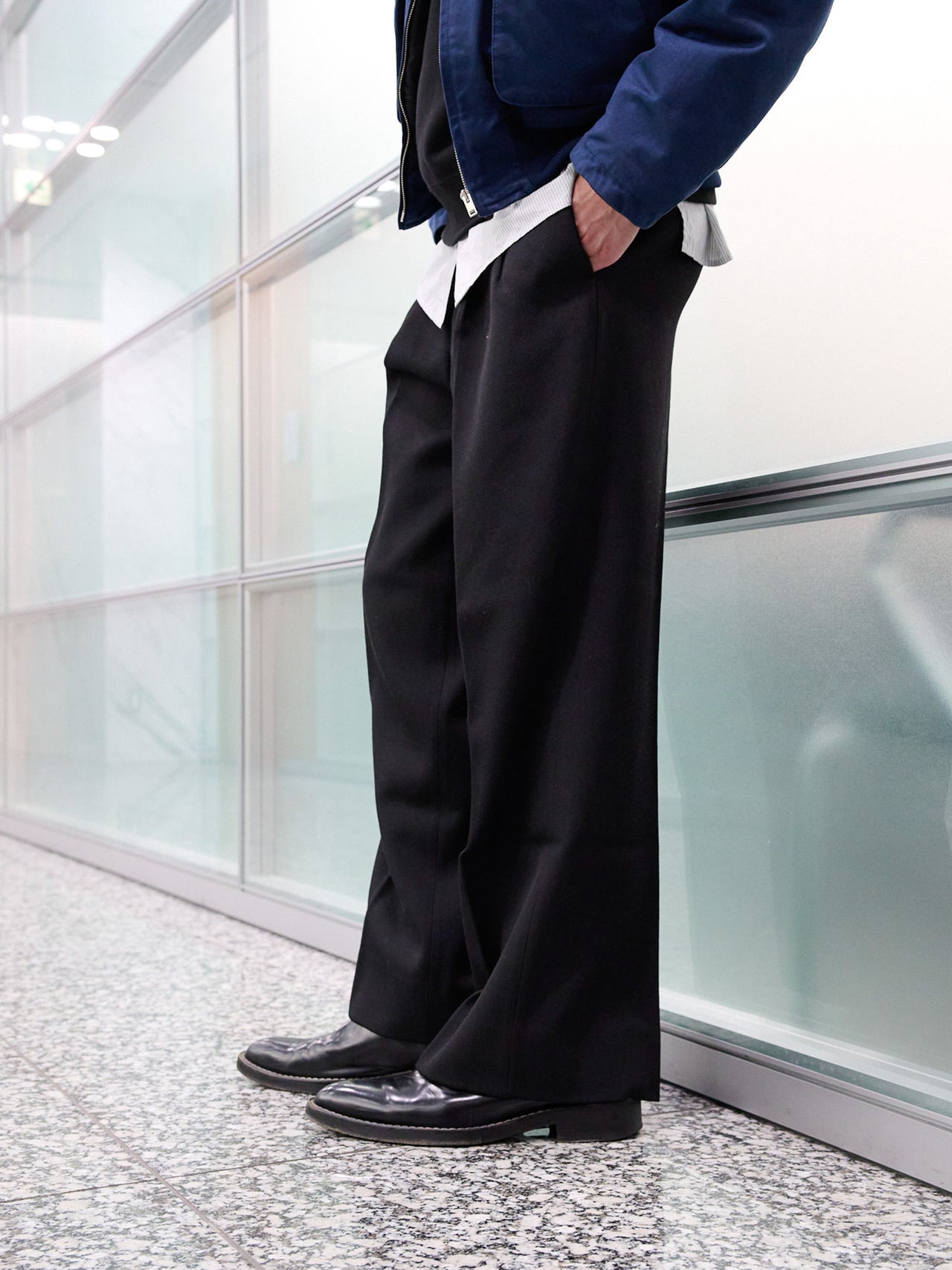 鈴々木響の冬私服＿パンツサイド