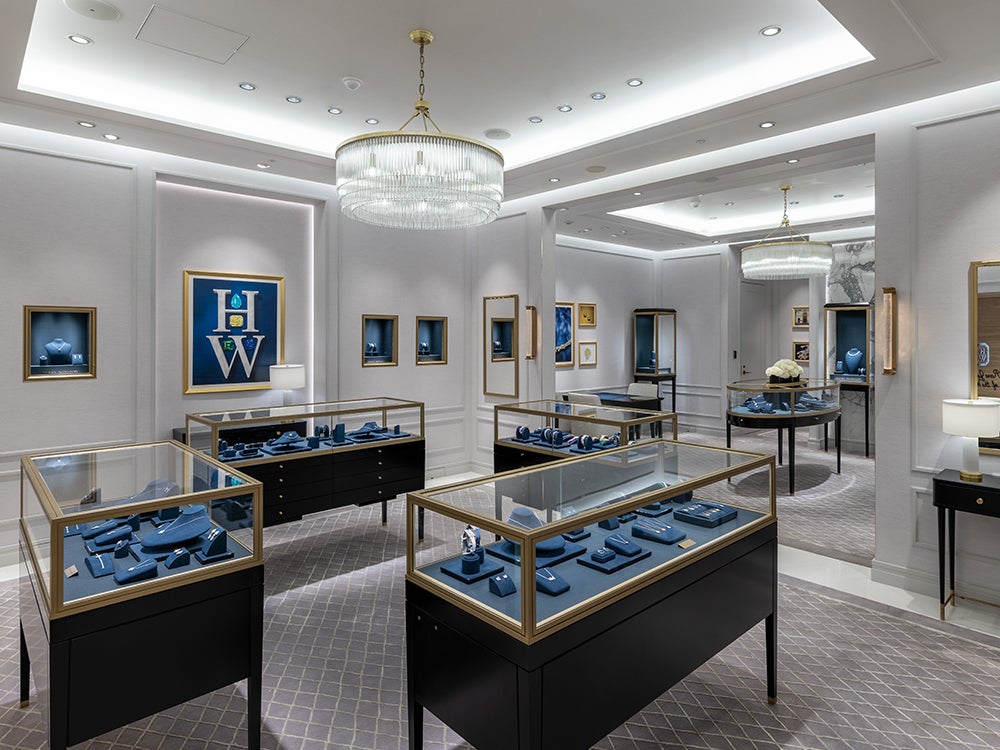 “いつか”を見に行く場所。3月17日にリニューアルオープンした『ハリー・ウィンストン阪急梅田店』へ、僕らも