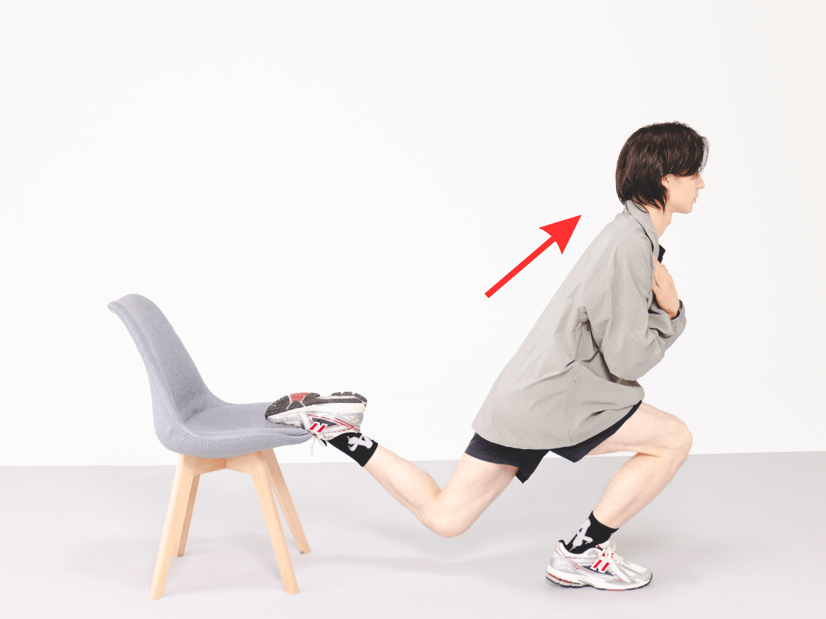 Step２：上半身を「前」に倒してお尻を狙う　イメージ画像