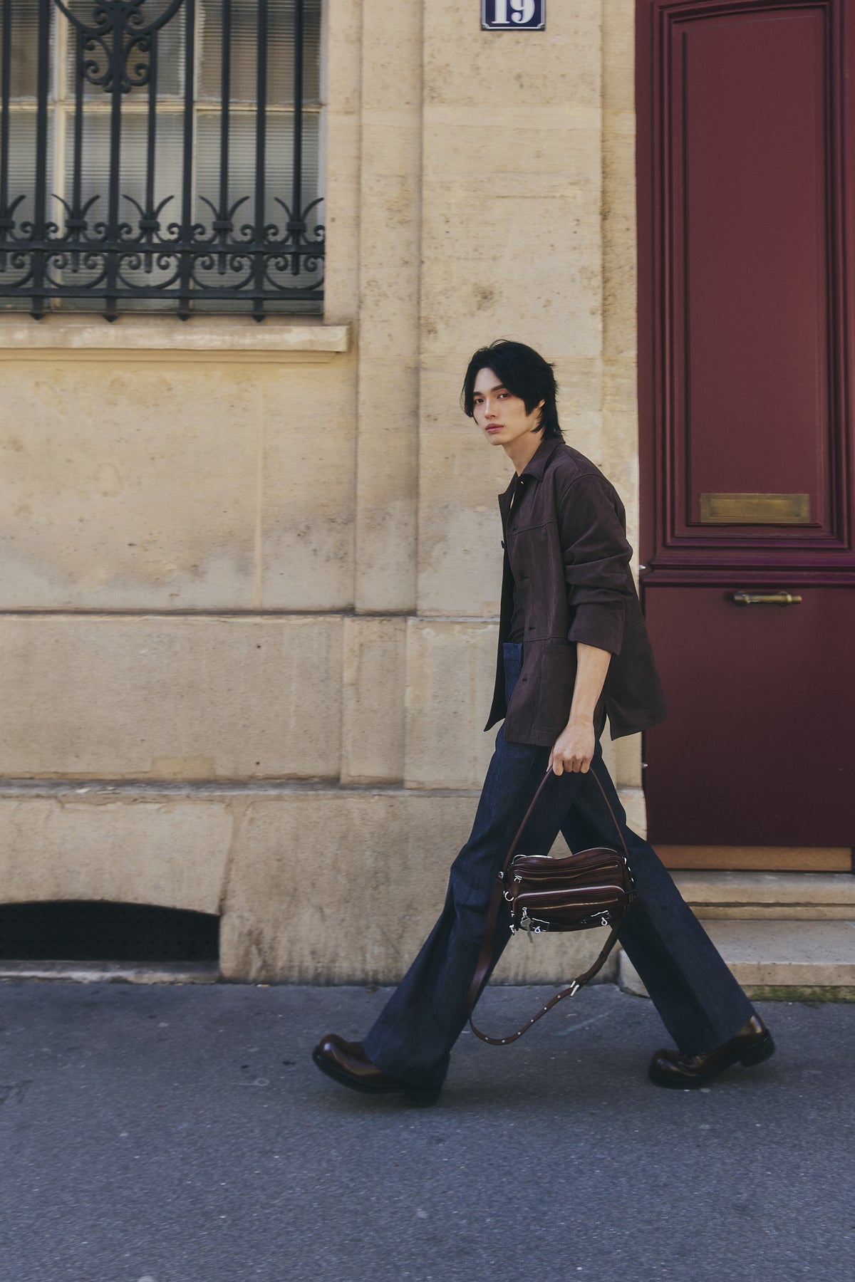 「Camero」新作ベルトバッグを ウィン・メータウィンが着用 4