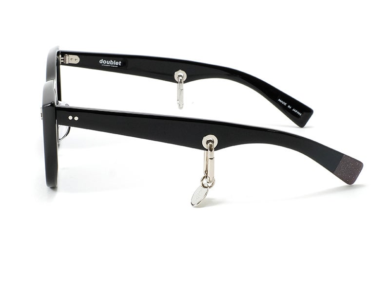 BLANC（ブラン）&times; doublet（ダブレット）のコラボサングラス、2026年春夏新作のブラックの側面