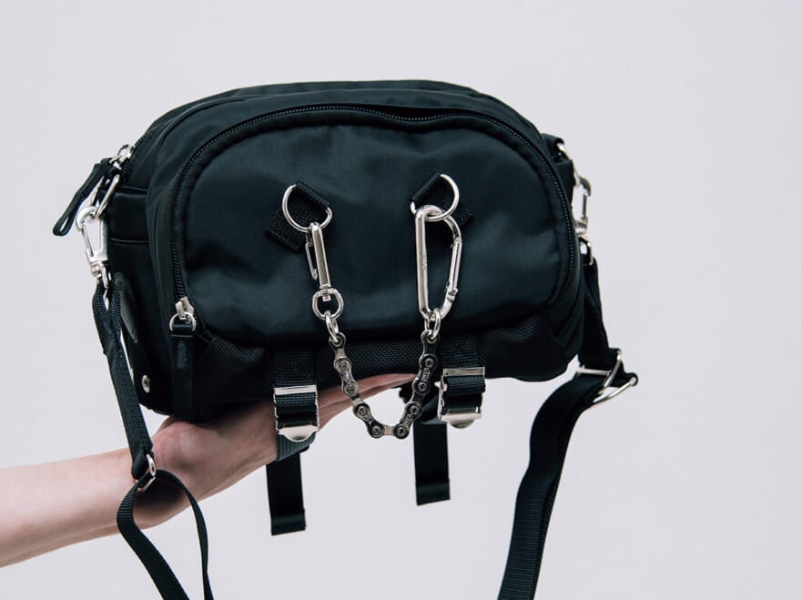 新生活の相棒にしたいマイクロバッグ8選!「POTR」の人気シリーズの黒、かわいい「オーラリー メイドバイ アエタ」...