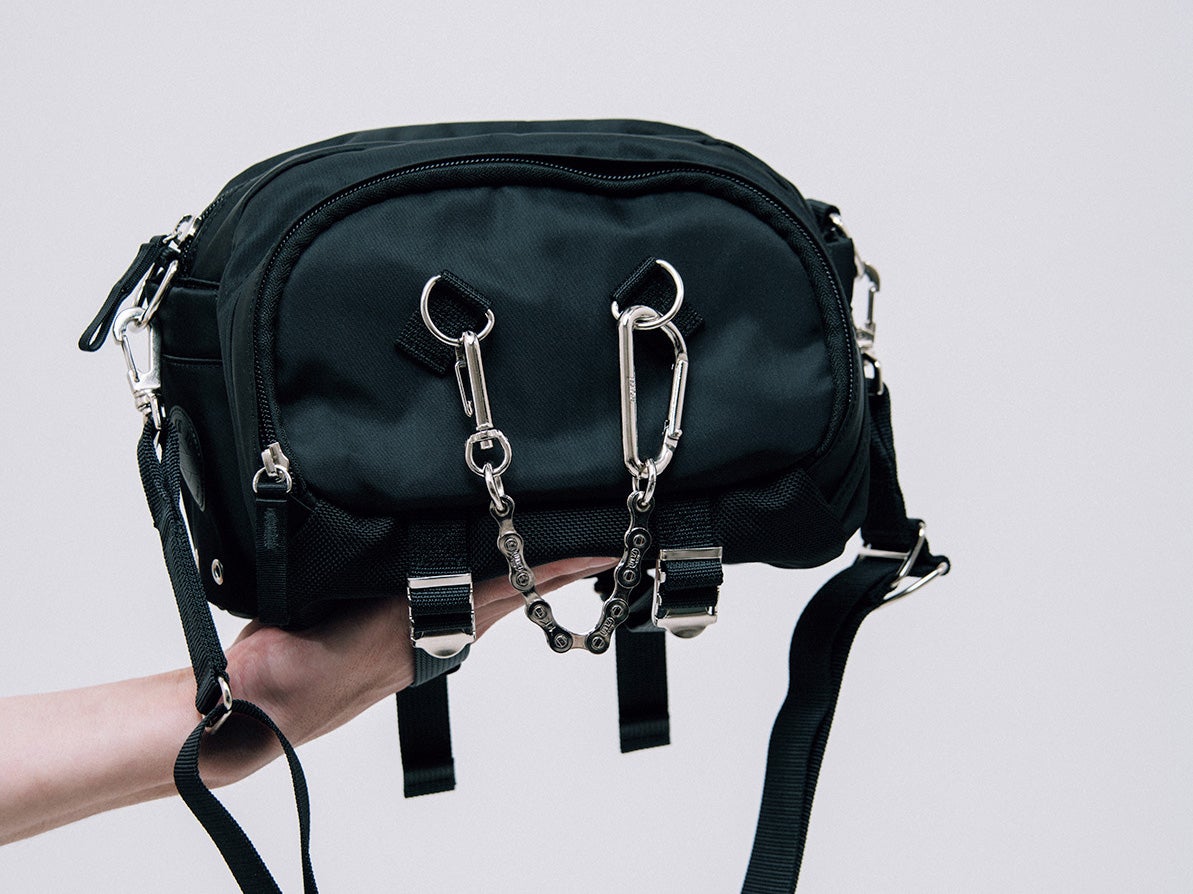 新生活の相棒にしたいマイクロバッグ８選！「POTR」の人気シリーズの黒、かわいい「オーラリー メイドバイ アエタ」...