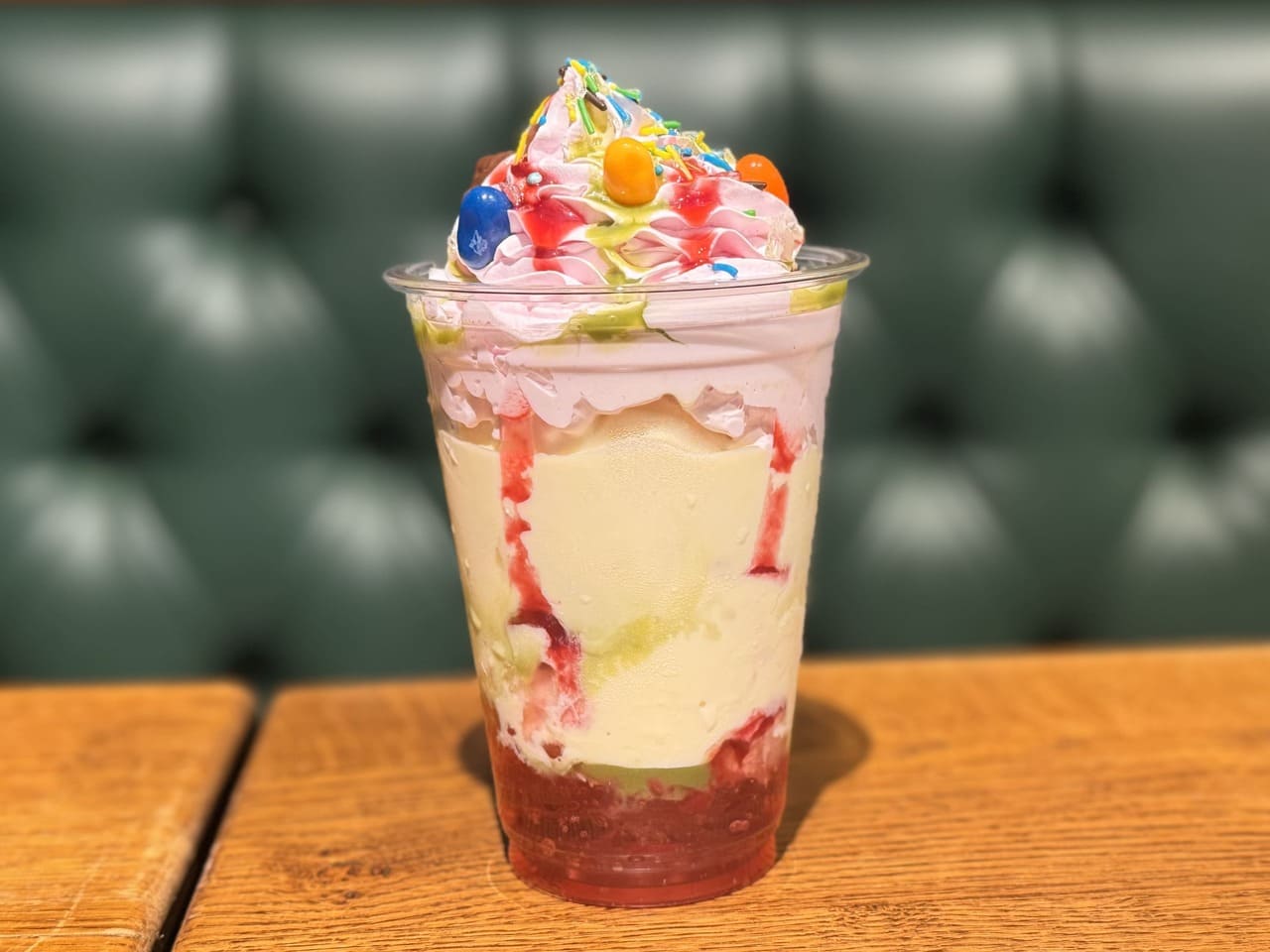 「ぜーんぶちょうだい」ミルクシェイク 裏側