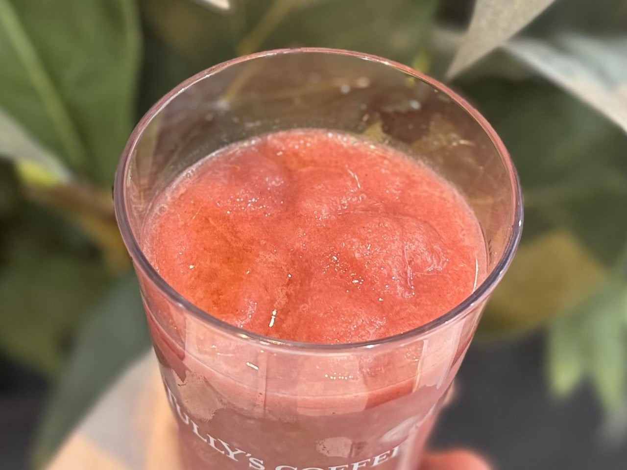 タリーズ期間限定の新作メニュー「ハニーアサイースワークル&reg;」正面アップ