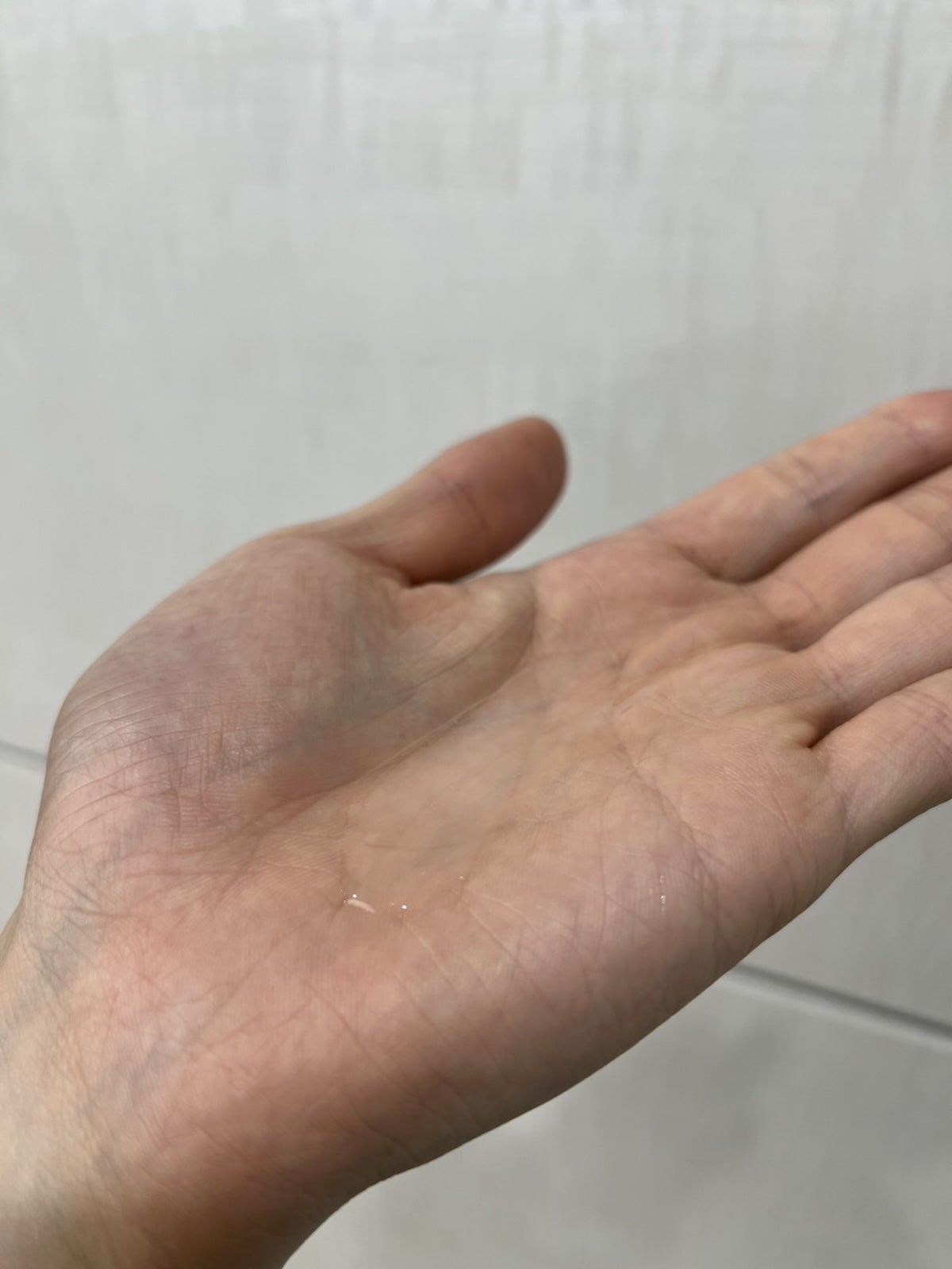 DISM PLUS 薬用セラム　テクスチャー