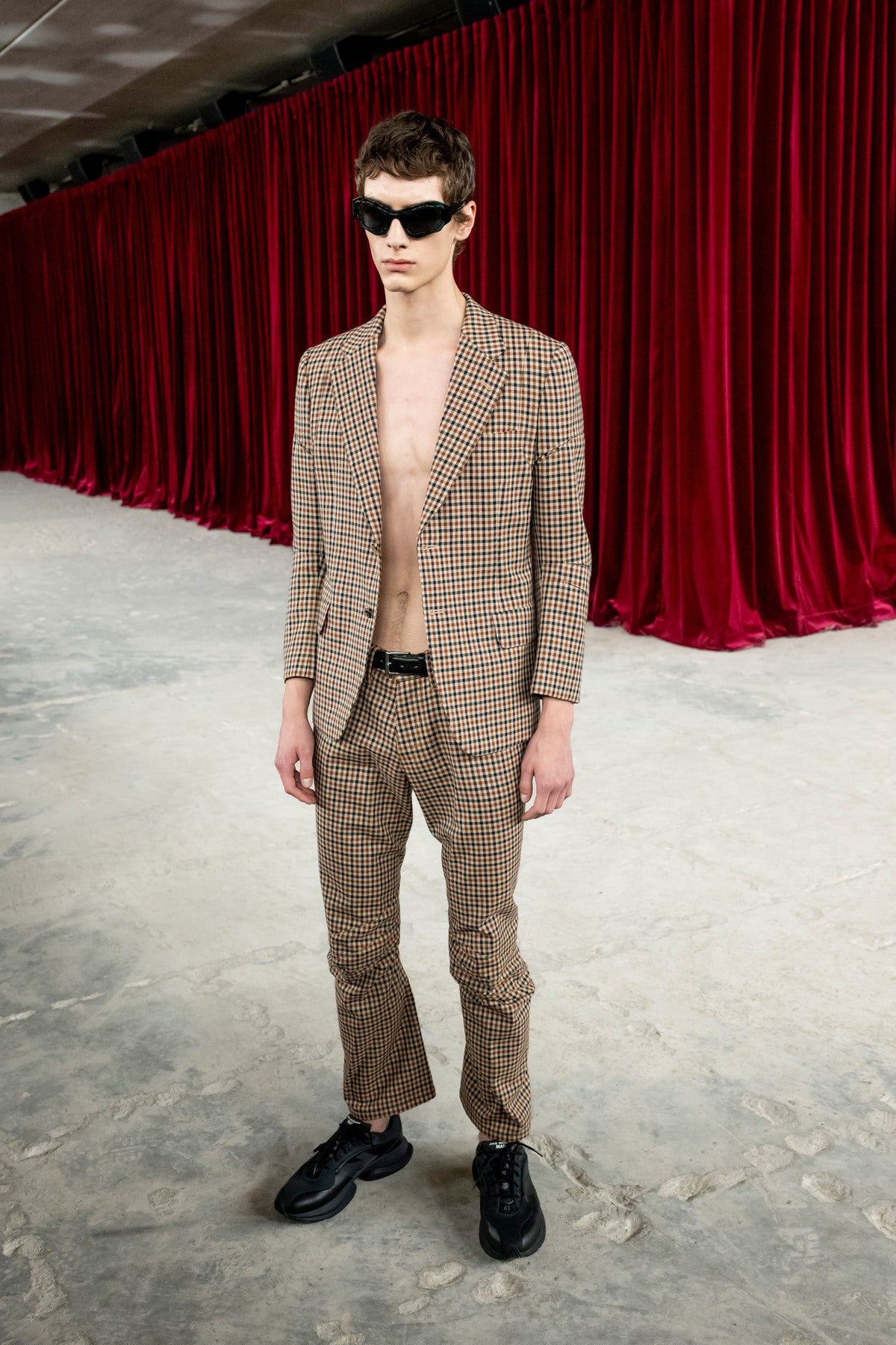 JUNYA WATANABE MAN  &times;  New Balance TF100　ブラック　着画　2