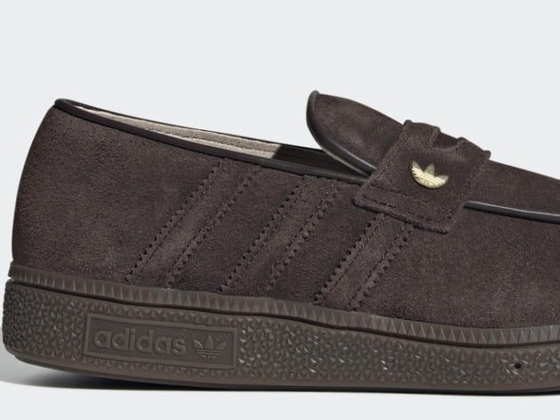 ついに「アディダス」の名作が流行りのローファースニーカーに！大人な着こなしが完成する「ハンドボール スペツィアル ローファー」に注目！