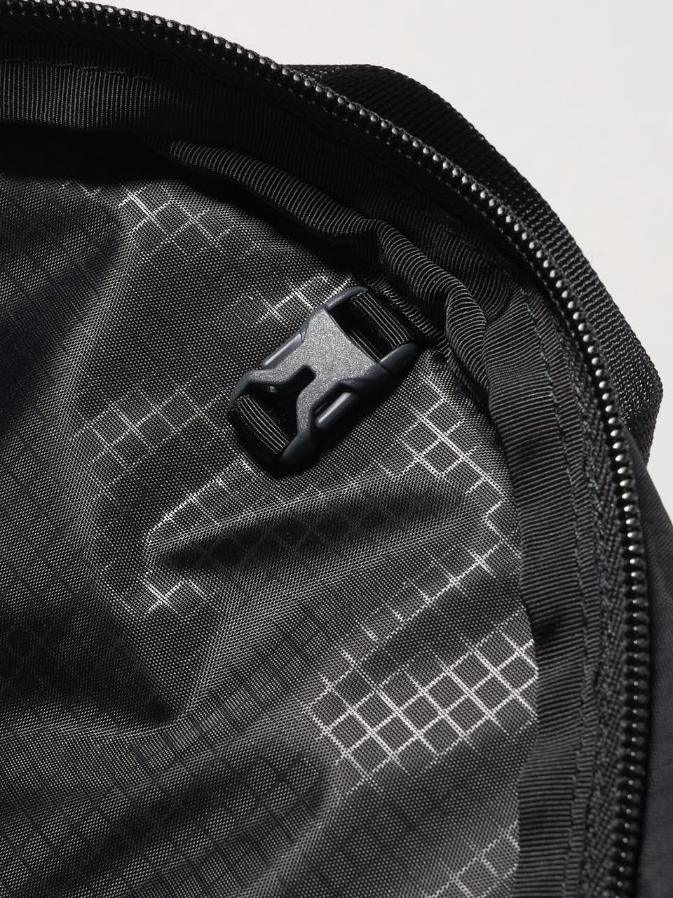 黒バッグ「グレゴリー」⑤