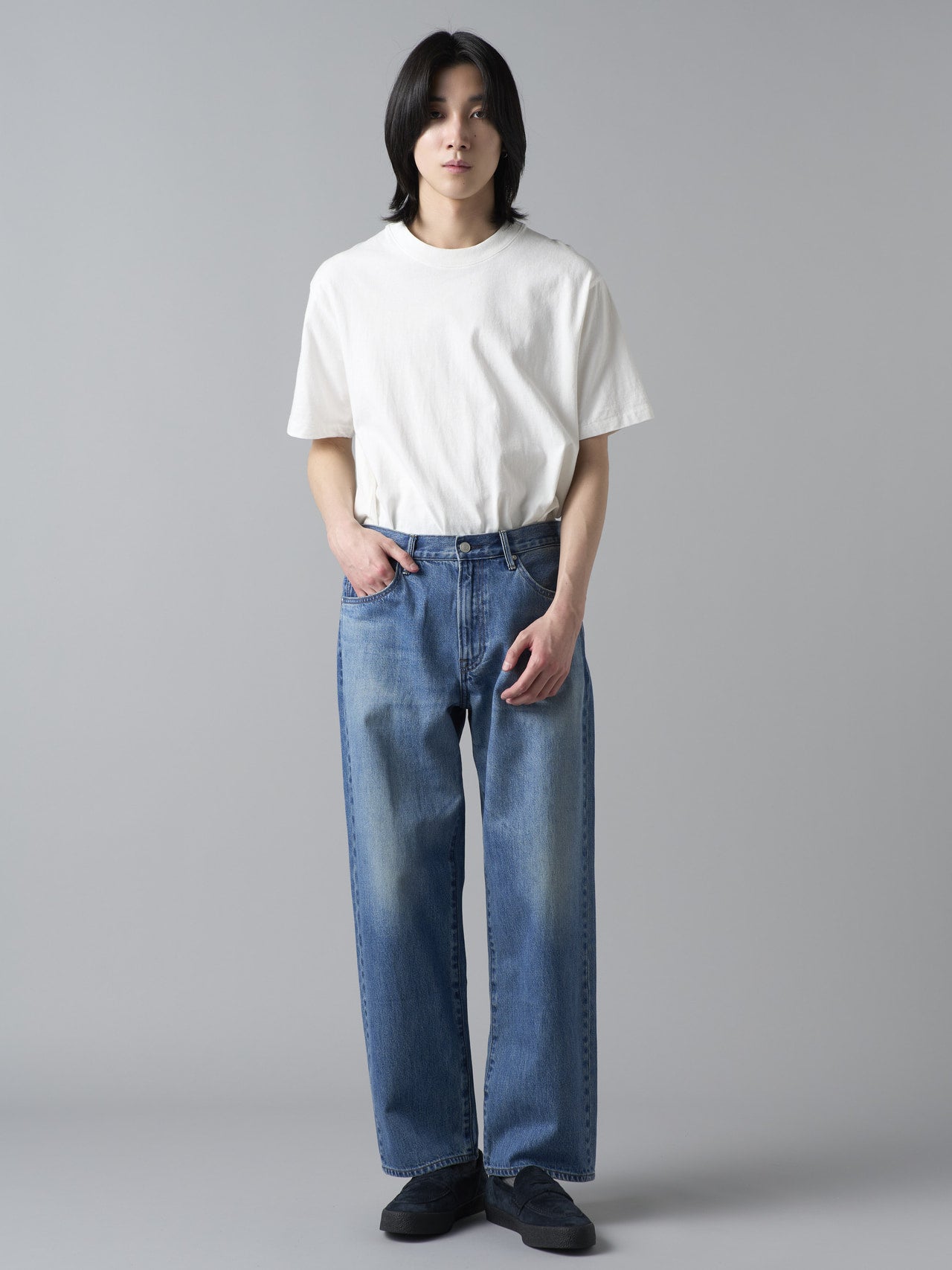 ユニクロ、デニム、モデルカット、正面、四坂亮翔